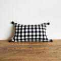 リトアニアリネン タッセル付きスモールクッション【ギンガムチェック】