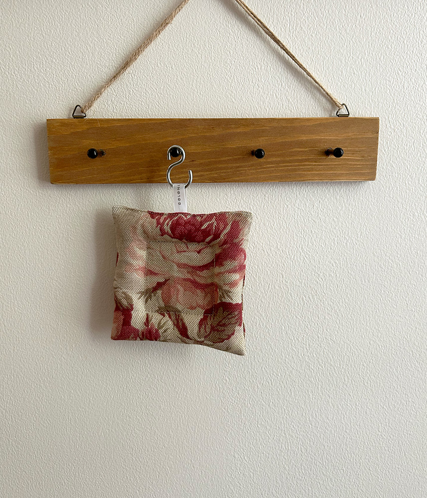 リネンクッションコースター【ホークスウィックローズ】