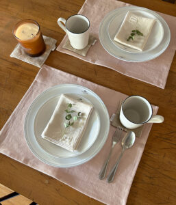 ヨーロッパリネン テーブルランチョンマット【シェル】